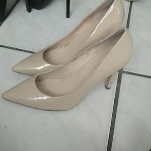 Nine west  beige shoes